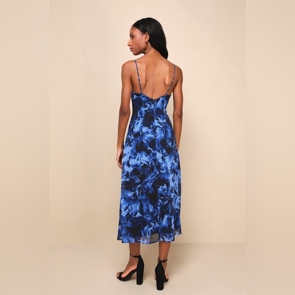 NWT Lulus Beautiful Persona Blue Floral Chiffon Cowl A-Line Midi Dress Small - Picture 3 of 9